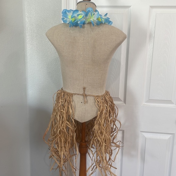 3 pc Hawaiian luau grass hula skirt costume Floral blue lei & cup girls one size - Picture 4 of 5